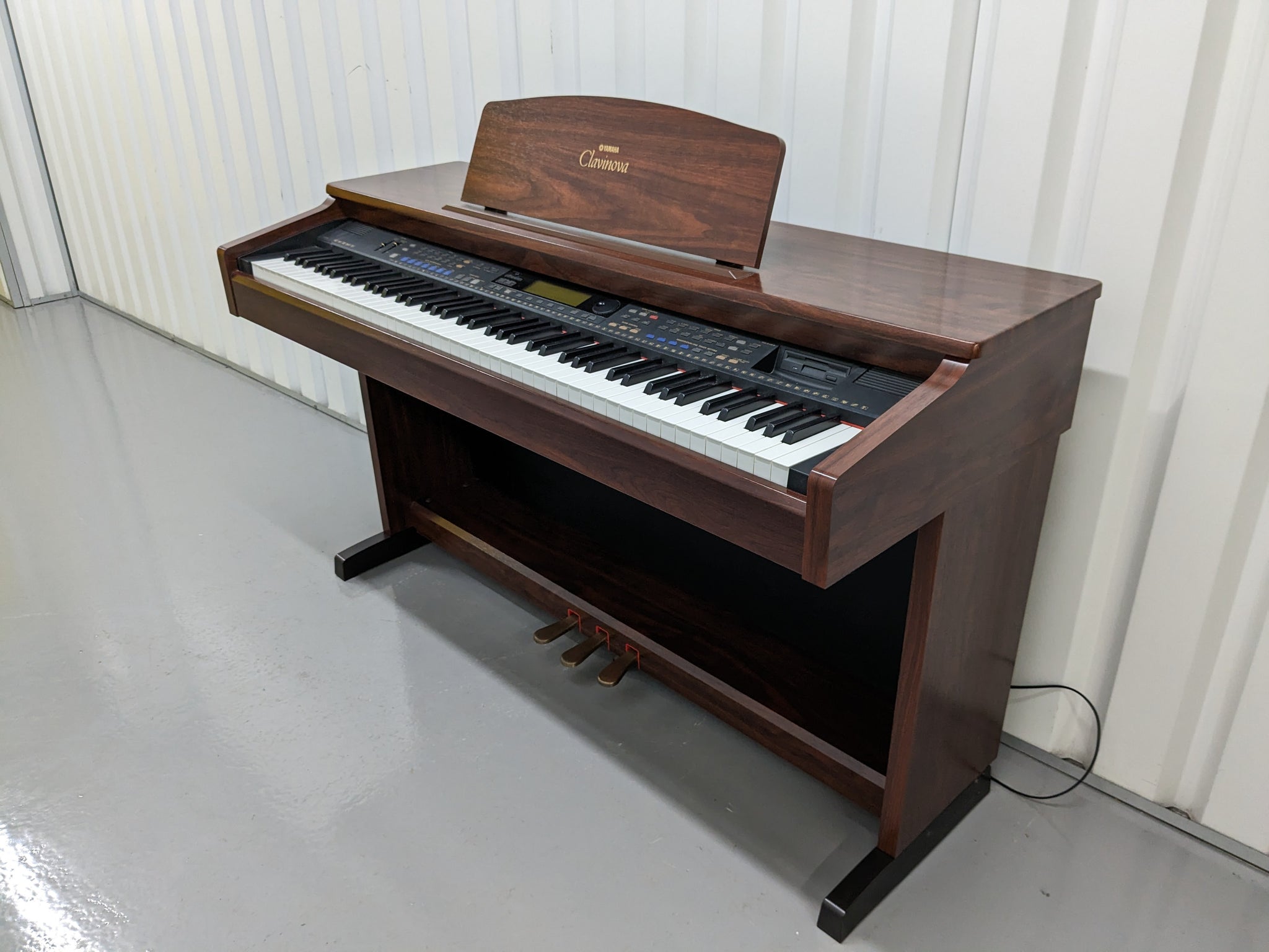 Yamaha Clavinova CVP-103 Digital Piano and stool in mahogany stock  