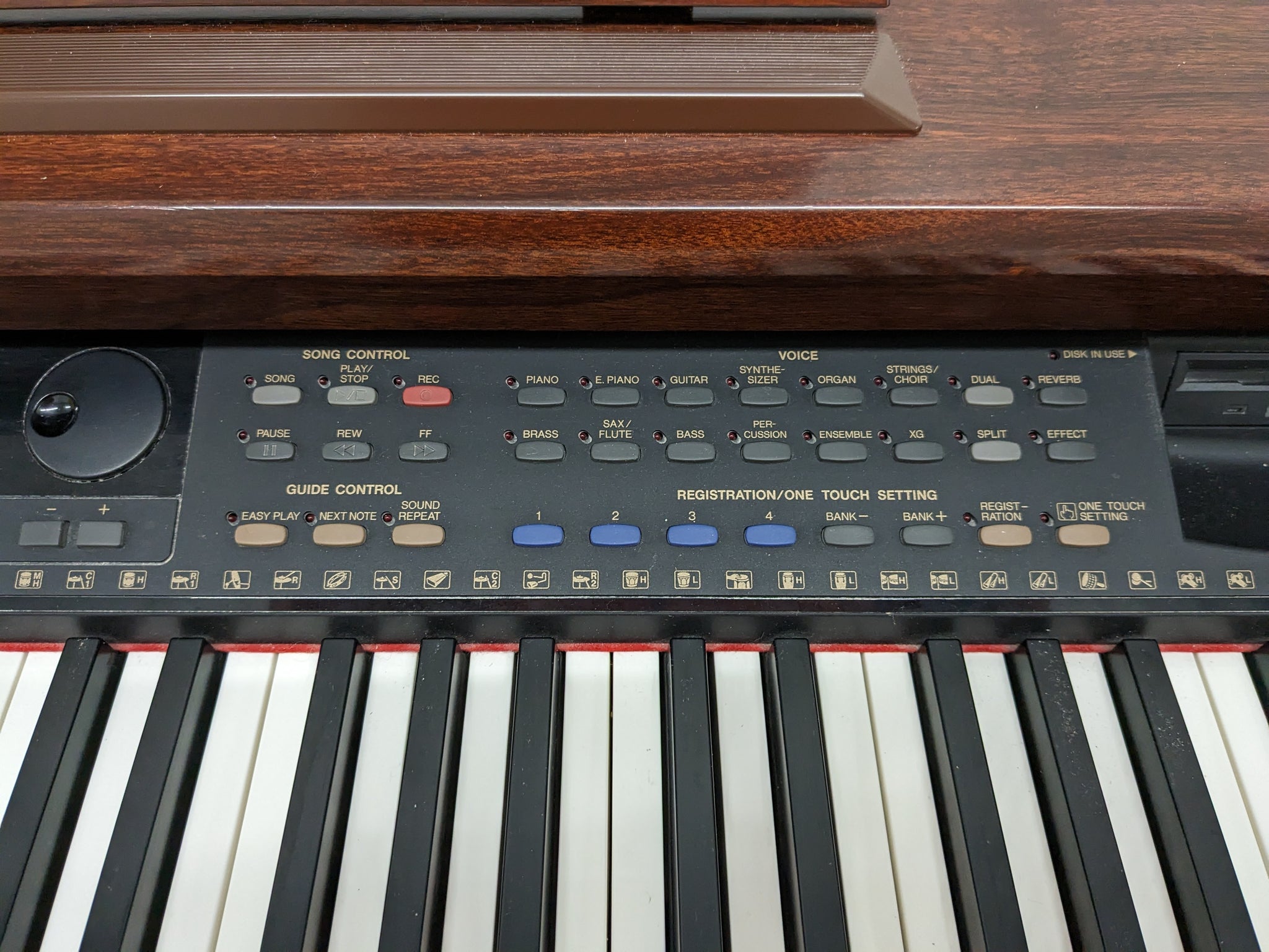 Yamaha Clavinova CVP-103 Digital Piano and stool in mahogany stock