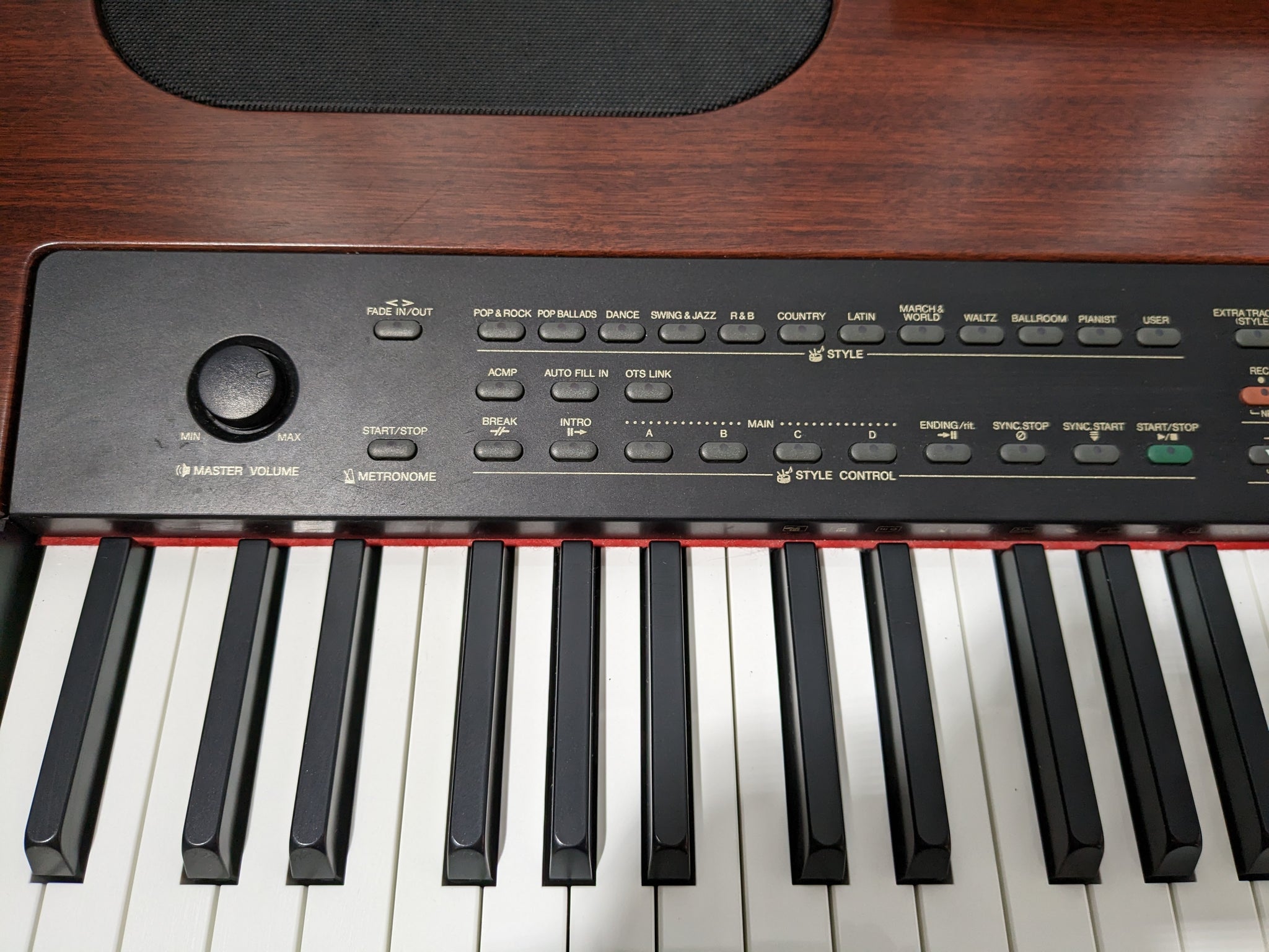 Yamaha PF1000 Electric Piano / Arranger with Auto Accompaniments