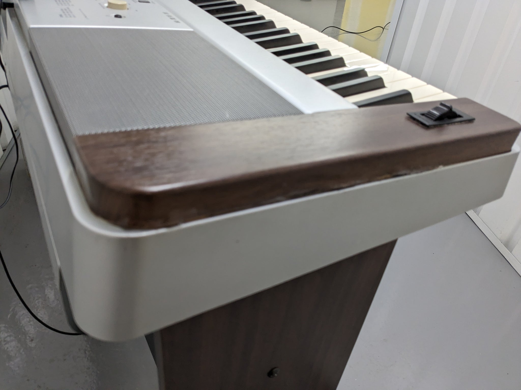Yamaha DGX-640 88 Key Weighted Keys Portable Grand, stand +3