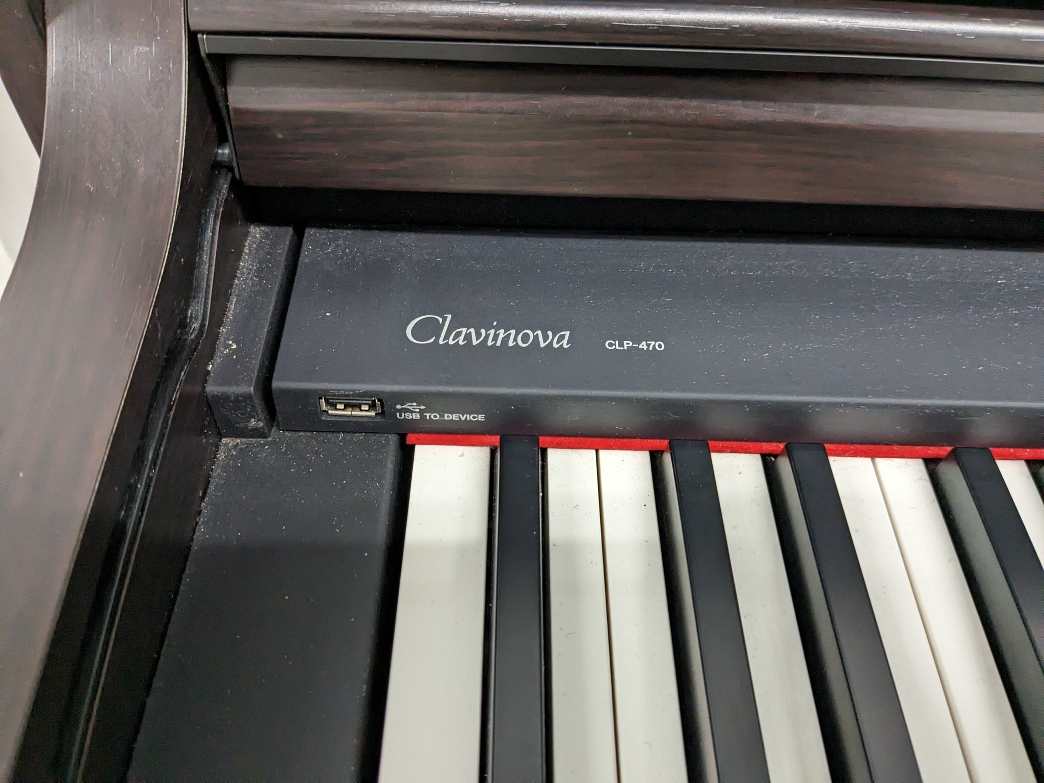 Yamaha Clavinova CLP-470 rosewood with wooden keys action + Yamaha Clavinova CLP-470 rosewood with wooden keys action +