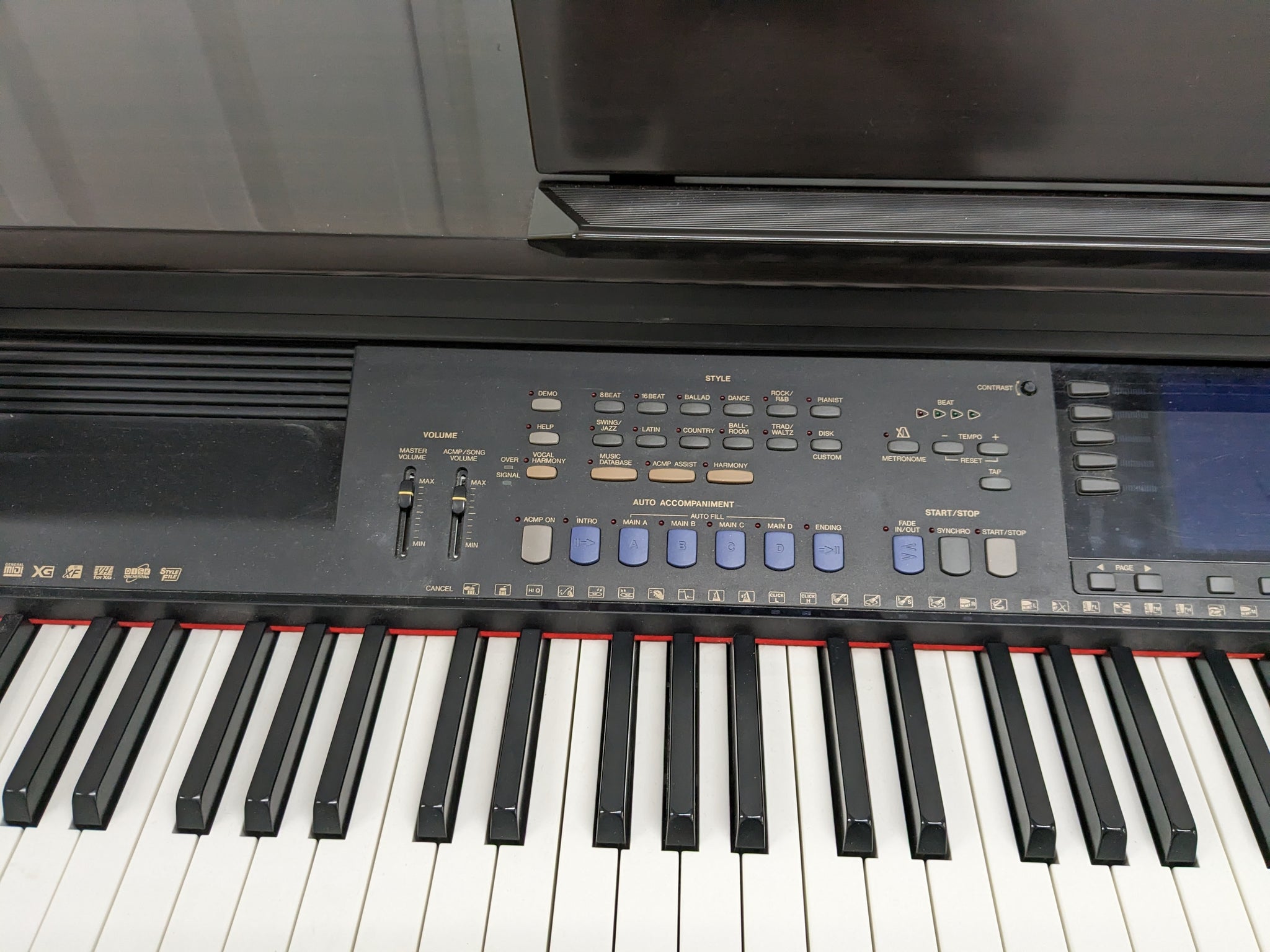 限定値下げ！YAMAHA Clabinova CVP-107 Yamaha Clavinova CVP-107 digital piano arranger glossy dark