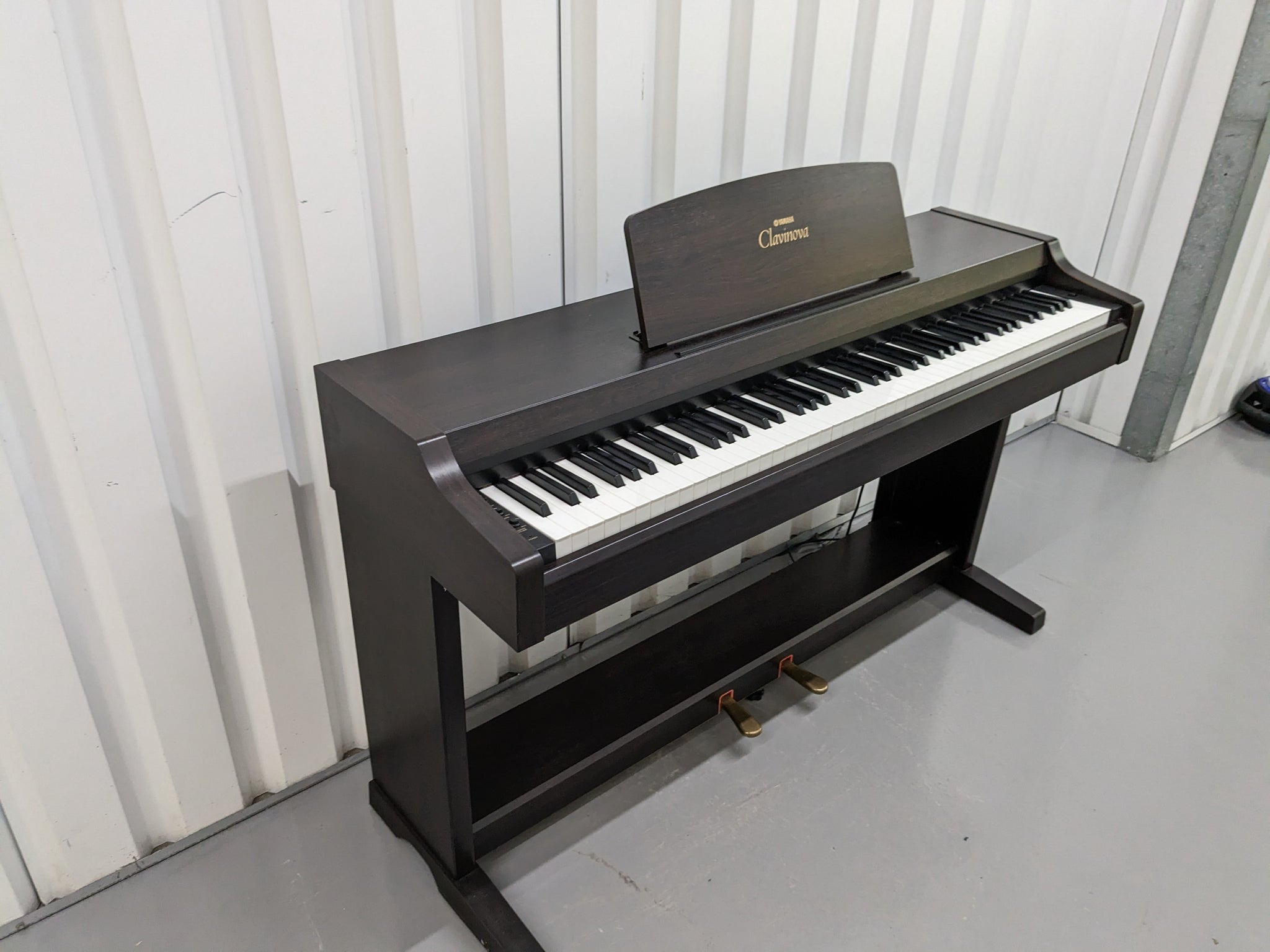 yamaha clavinova 2 pedals Yamaha Clavinova CLP-810s Digital Piano Full Size 88 keys 2 pedals sto – Sulinda Music