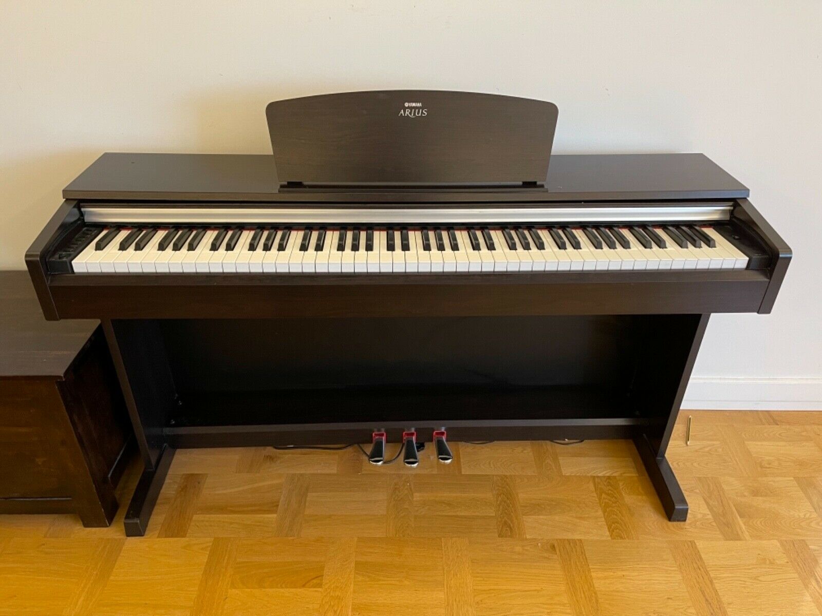 Yamaha Arius YDP-141 digital piano in rosewood stock # 22235 – Sulinda Music